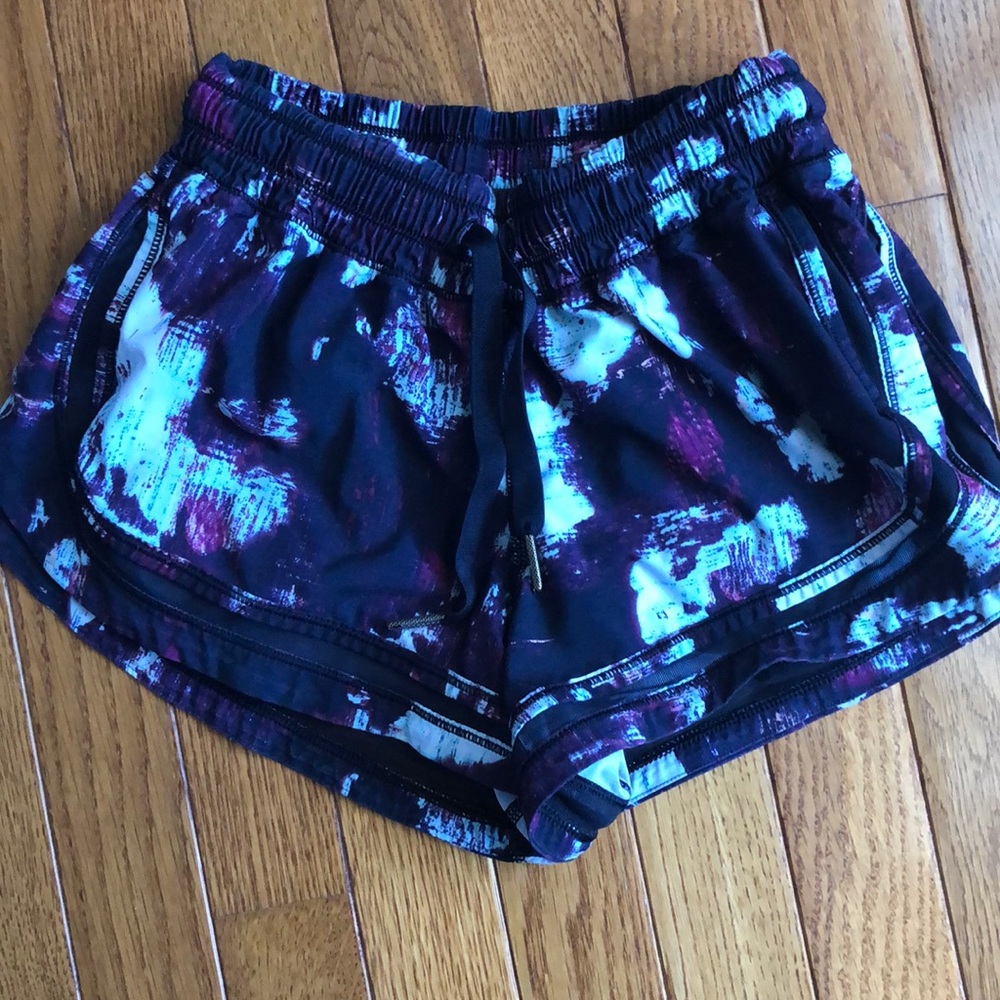 GUC lululemon shorts. Size 4.